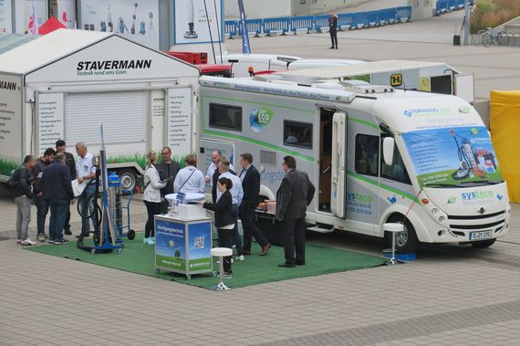 demonstration of the eco-friendly cleaning with Tornado ACS cleaning Tornado ACS