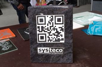 QR-Codes on grave stone