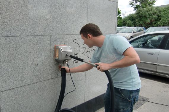 graffiti removal on granite