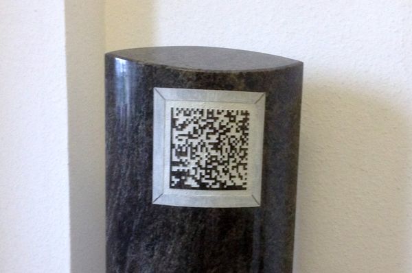 qr codes at cemetery