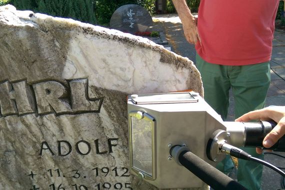 ecological cleaning of gravestone