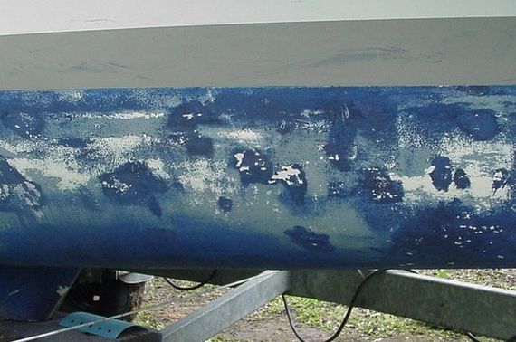 underwater hull cleaning