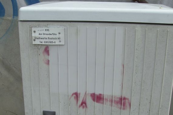 Reinigungsgerät für Graffiti entfernen auf Kunststoff