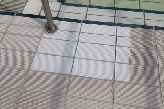 tile cleaning with vaccum blasting method